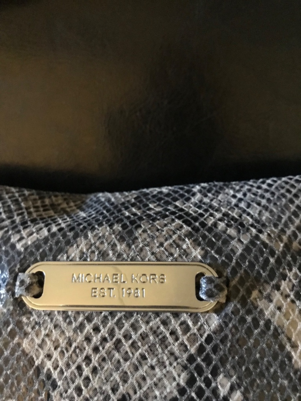 Michael Kors, leather clutch - Picture 3 of 6